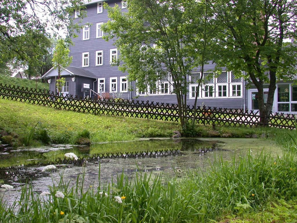 Apartments Und Bistro Zum Glasmacher Gehlberg Extérieur photo